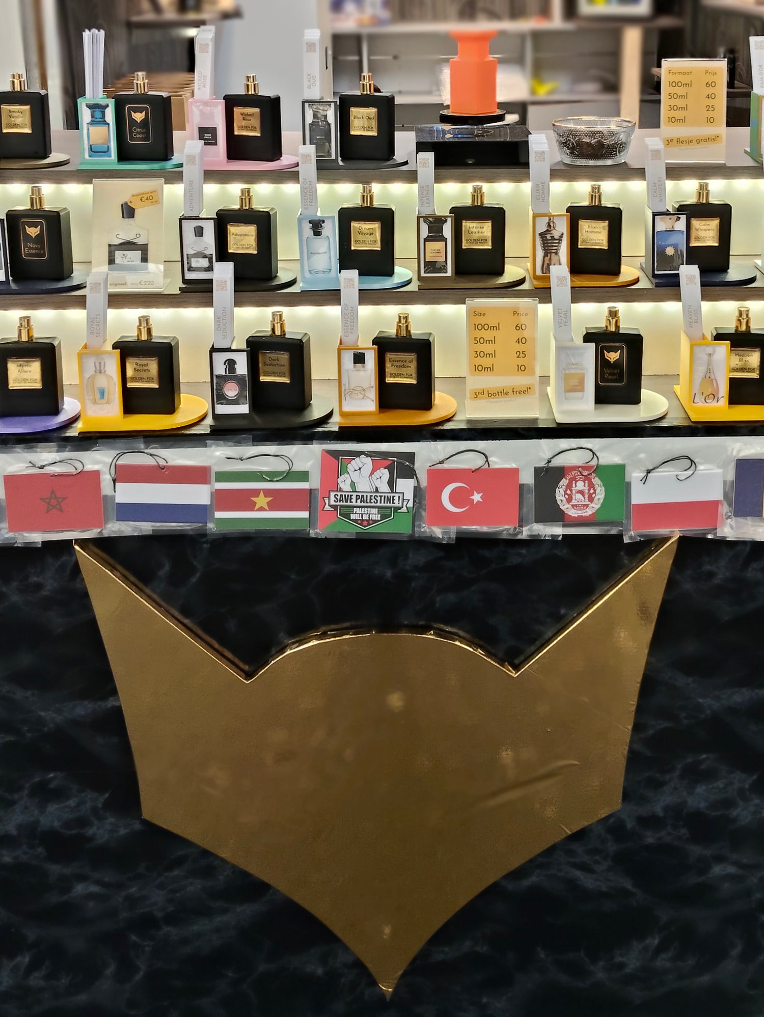 foto-van-de-winkel-van-golden-fox-in-beverwijk-parfum